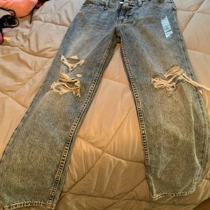 Light wash ripped mom jeans